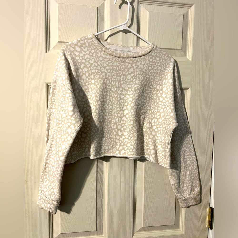 Colsie tan animal print Crewneck Cropped girl sweater Small